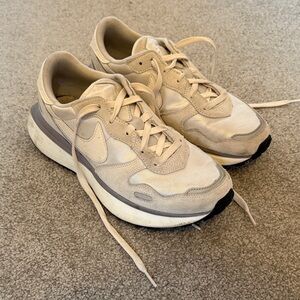 Nike Women’s Phoenix Waffle Ivory and Light Gray Sneakers Size 9.5